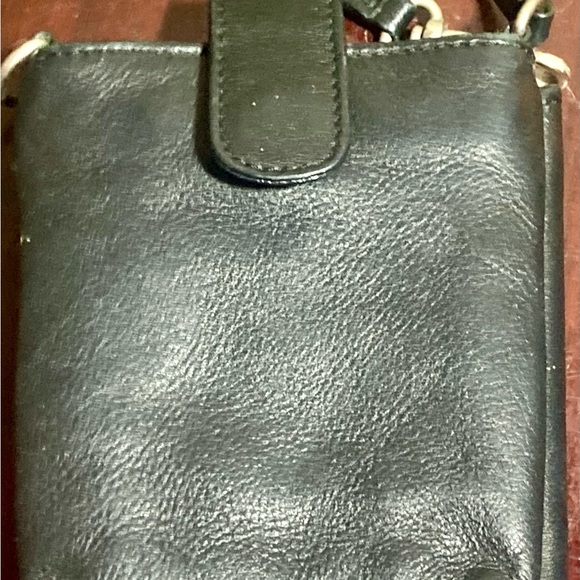 GENUINE LEATHER WRISTLET ILI NEW YORK TORONTO BLACK EUC - Picture 2 of 13